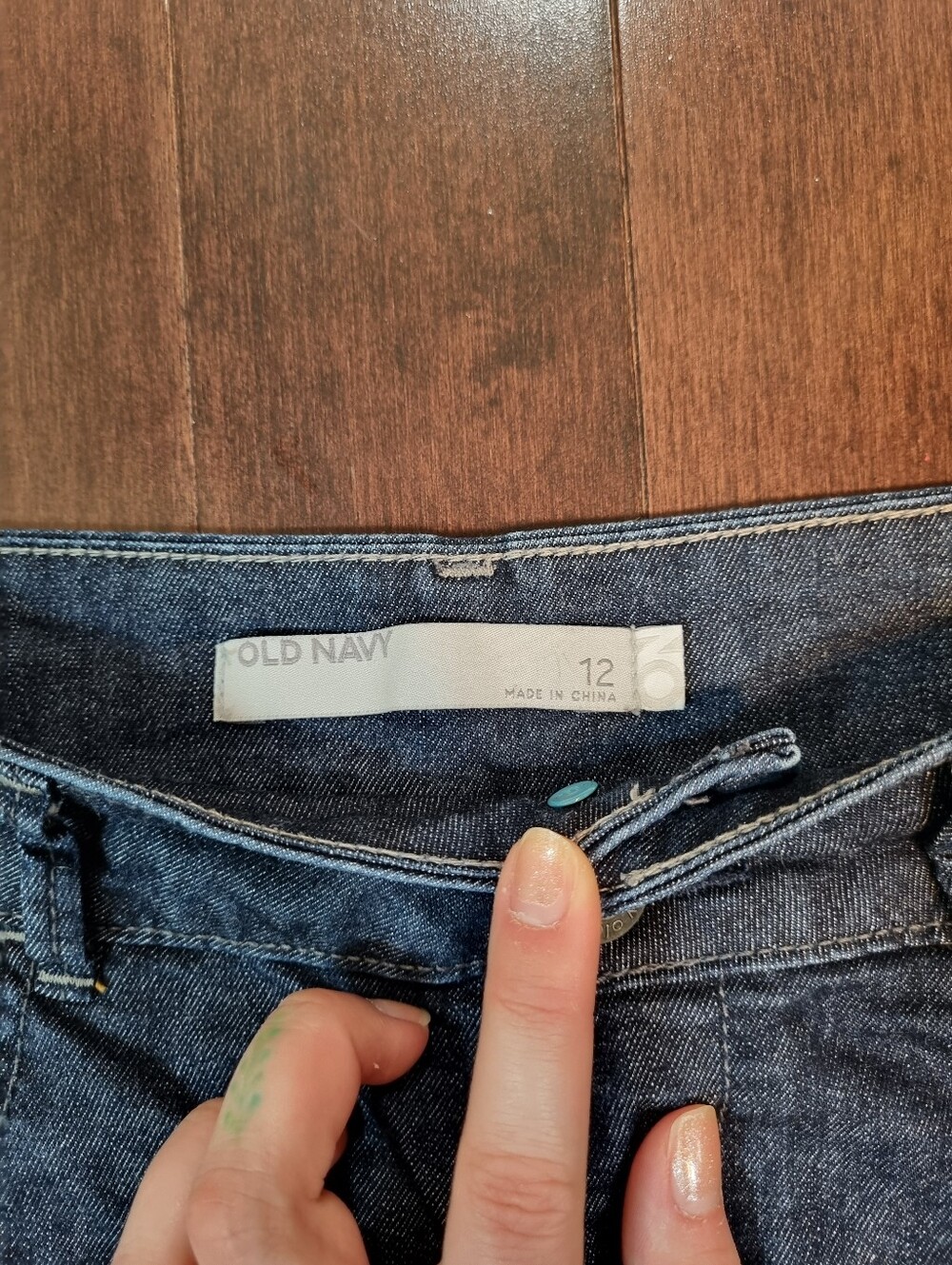 Old Navy | Navy Blue Denim Mini Skirt - Picture 2 of 5